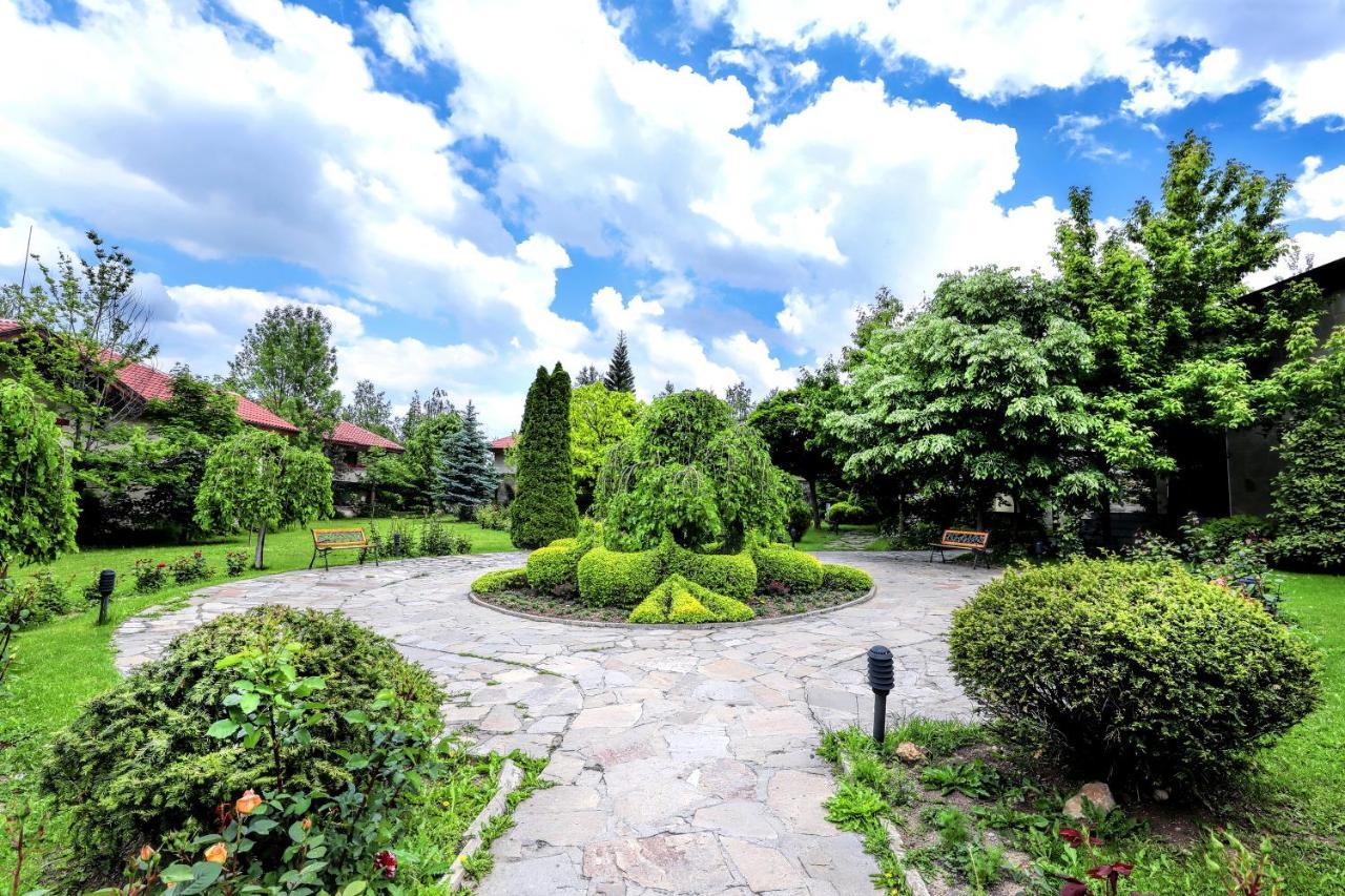 Tsarsko Selo Spa Hotel Sofia Exterior photo